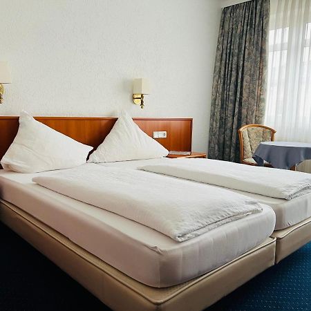 Hotel Weller Kahl Am Main Exteriör bild